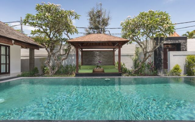 Villa Ininda & Ligaya Seminyak