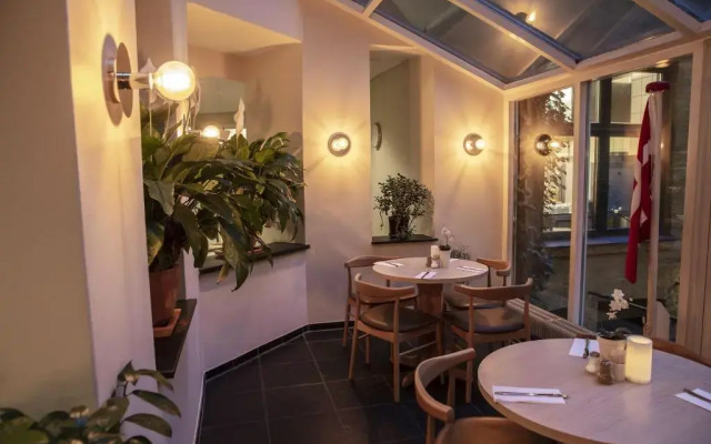 City Hotel Nebo
