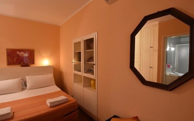 Leone Guesthouse