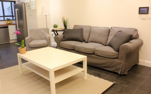 Tel Aviv Home