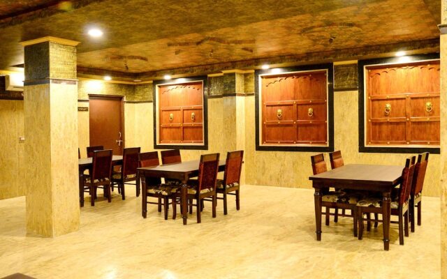 OYO 6715 Harpalsar Haveli