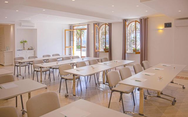Hotel Al Madarig