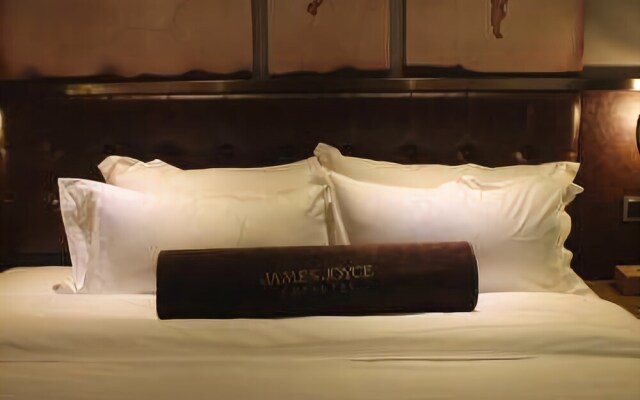 James Joyce Coffetel Zibo Jinmeng Yuan
