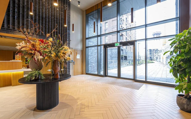 Designer Waterside Flat