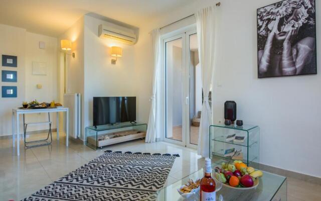 Artdeco Luxury Suites