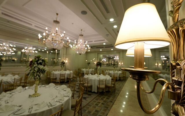 The Nishat Hotel Gulberg