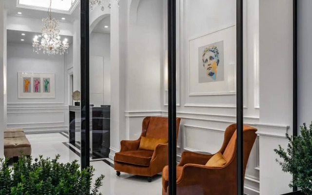 Praxitelous Luxury Suites