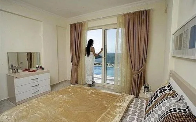 Royal Heights Apartments