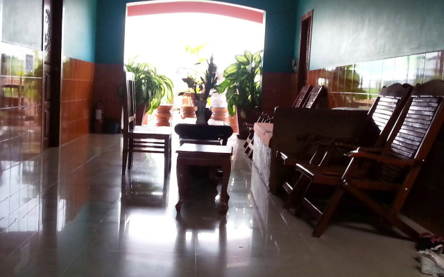 Ta Som Guesthouse & Tour Services