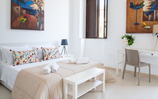 La Riviera apartment by Dimore in Sicily