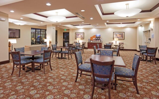 Holiday Inn Express & Suites Clovis-Fresno Area by IHG