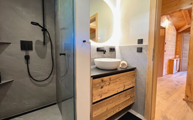 Kaiserlodge für 8 mit Sauna & Whirlpool