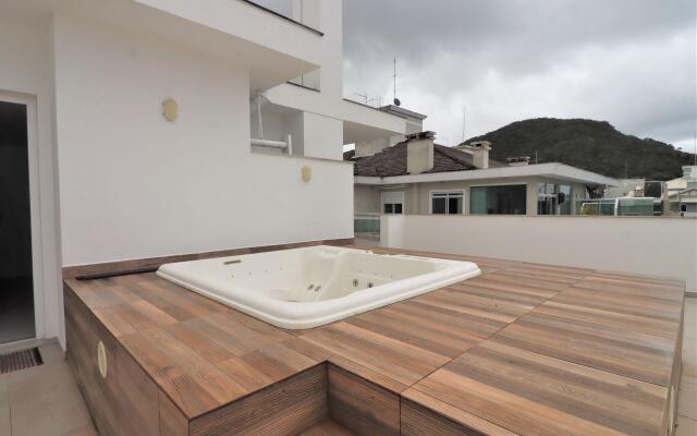 Maravilhosa e ampla cobertura a 200m do mar - OH01H