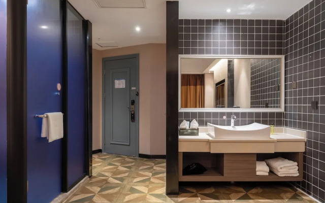 World Hotel Zhengzhou Univ Hi-tec Branch