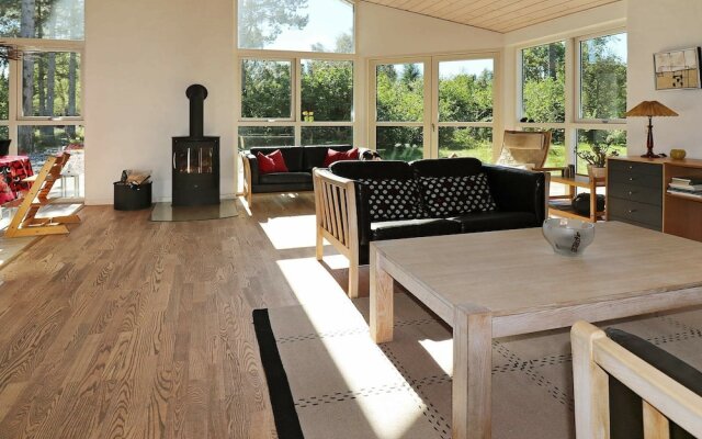 Pretty Holiday Home in Hadsund With Terrace