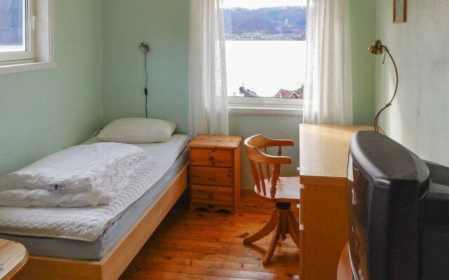 8 Person Holiday Home in Skiftun