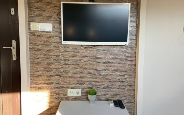 Araz Residence