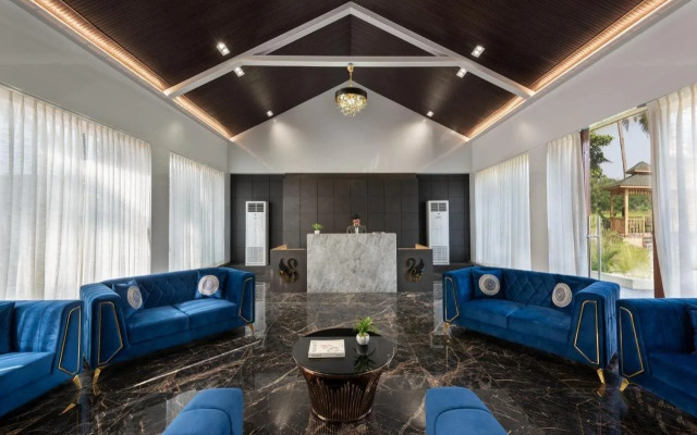 Paramount Riverfront Resort & Spa