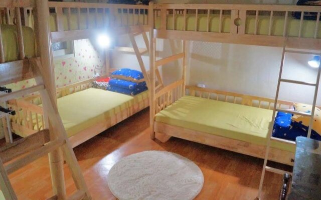 Sinchon Alpha Guest House 1