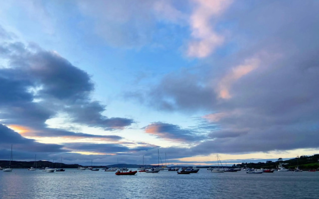 Schull Harbour Hotel & Leisure Centre