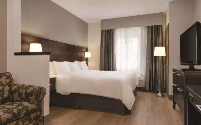 Ramada Plaza