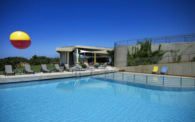 Leivatho Hotel