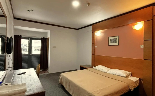 The Cool Point Hotel