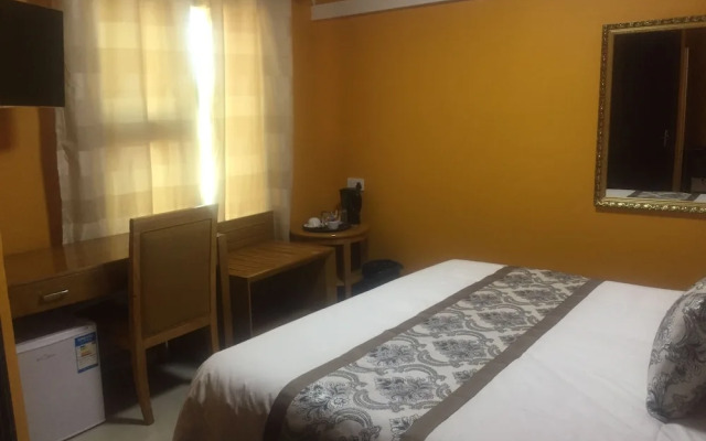 Apelles Palace Guest House
