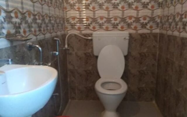 iROOMZ Hotel Sri Kanya Residency