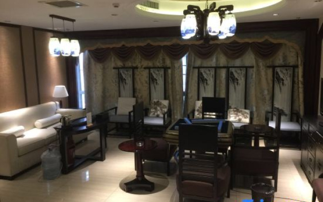 J&D Hotel