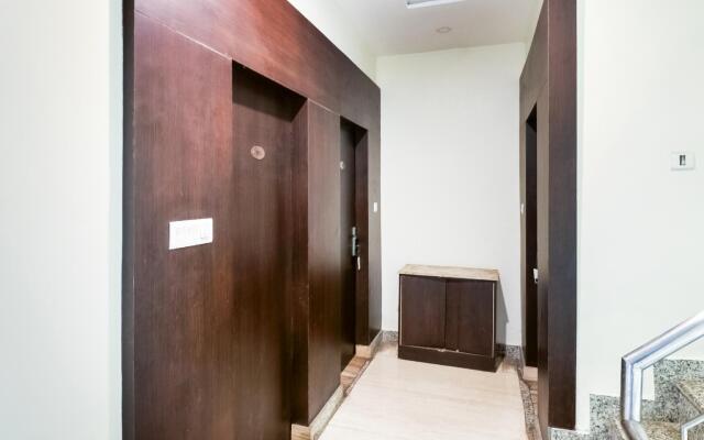 OYO 12770 Hotel Mirage Residency