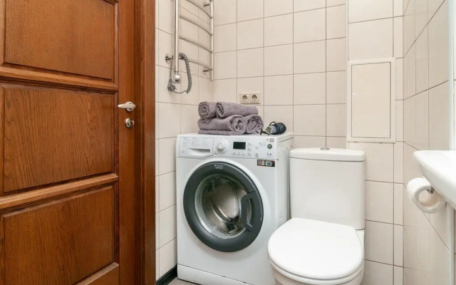 Home (Хоум) на улице Побежимова 11