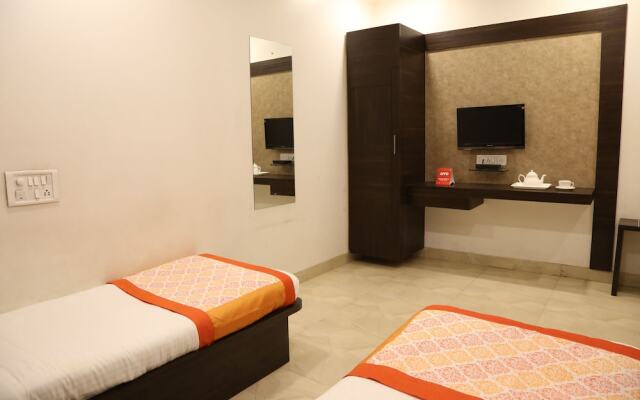 OYO 9953 Hotel Alankar