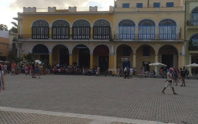 Casa De La Bodeguita - Very Centric in Old Havana