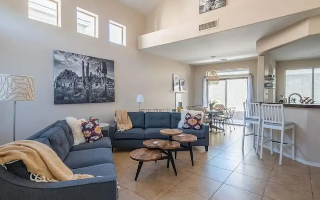 Stylish Cave Creek 3 Bdrm Vacation Home!