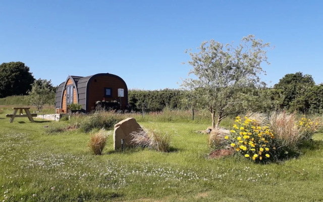 Rowan - Luxury Eco Pod at Trewithen Farm Glamping