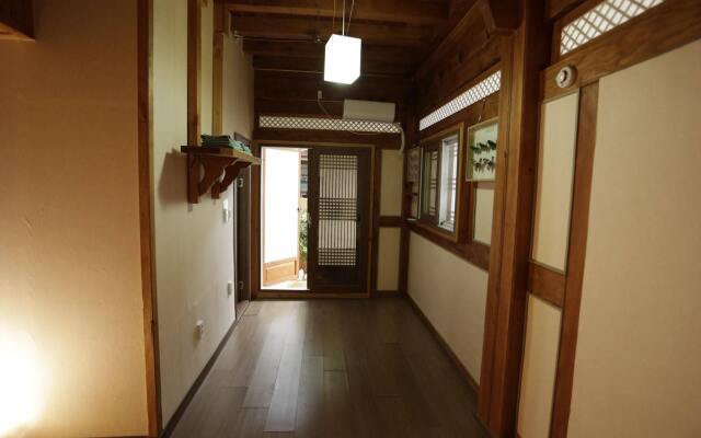 Jeonju Hanok Village Seoro