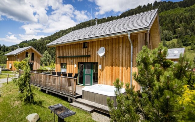 Superior Chalet With Whirlpool