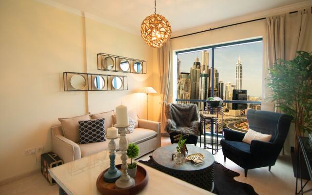 LUX BNB Jumeirah Lake Towers