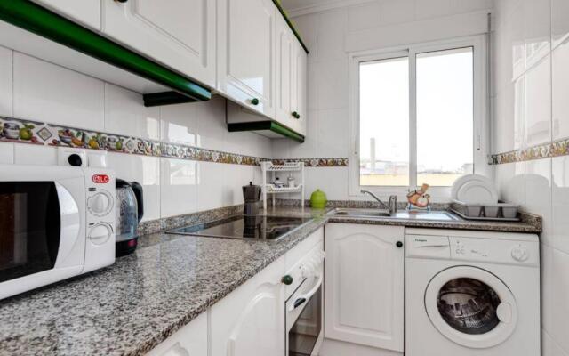 Apartment Ramon Gallud 204