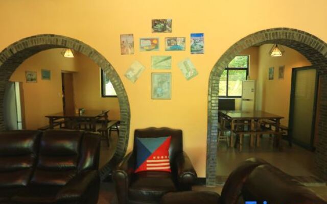 Yiling Shanju Hotel