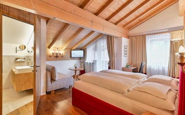 Hotel Garni Sursilva