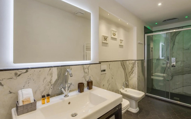 Cherubini Palace Thematic Apartment