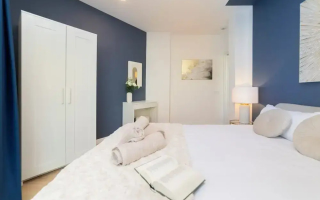 Aurora Stays by Charming