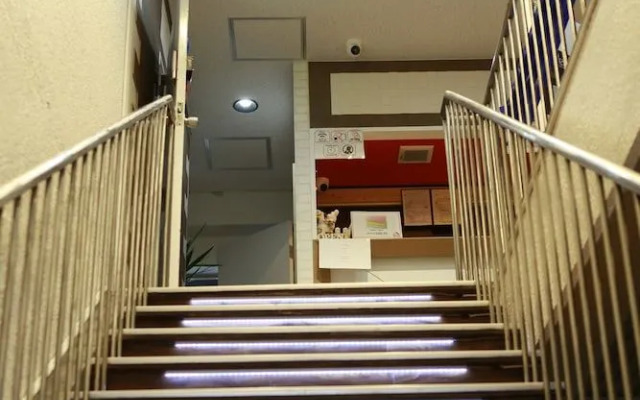 G'inns guest house - Hostel