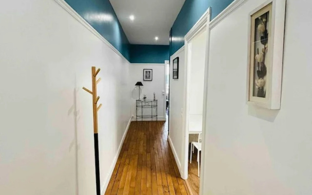 L Tape R Moise Hypercentre Sub