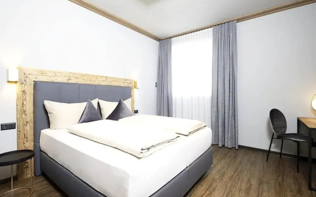 Holiday Home for 3 People in Brixlegg