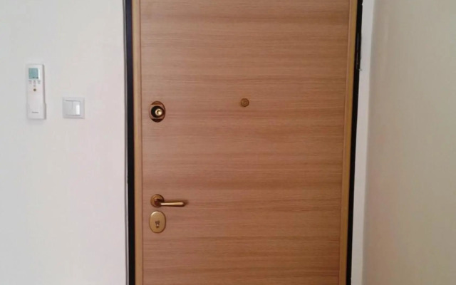 Split Center Room Helena