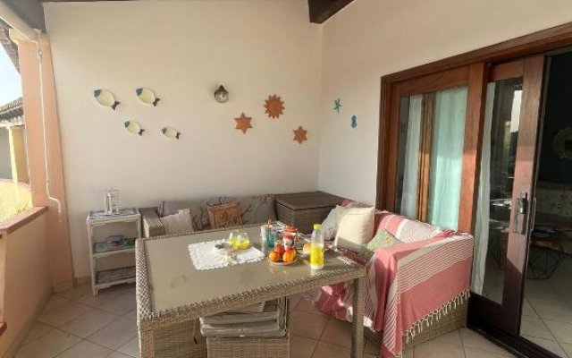 Casa Souad, a cheerful and charming beach view 2 bedroom house and free parking
