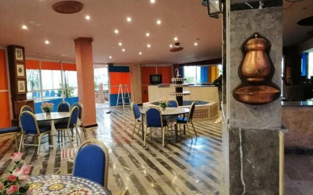 Senhaja Hotel - Hostel